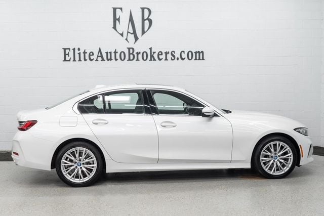 2024 BMW 3 Series 330e xDrive Plug-In Hybrid - 22932498 - 4