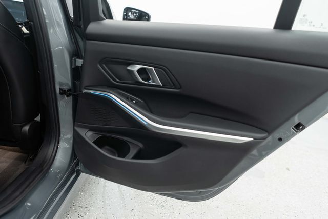2024 BMW 3 Series 330e xDrive Plug-In Hybrid - 22956401 - 26