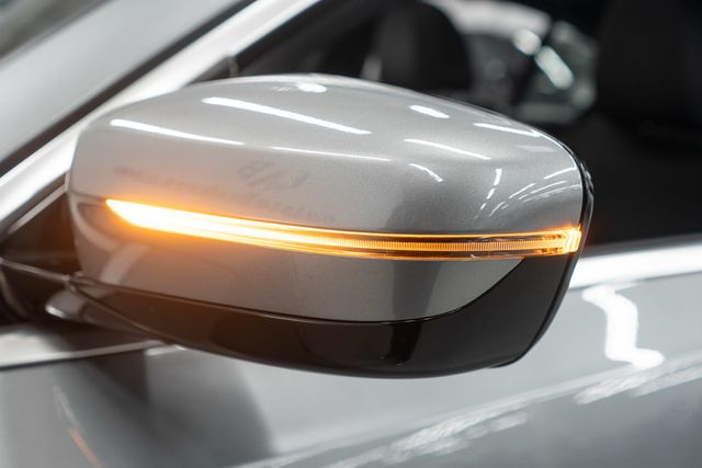 2024 BMW 3 Series 330e xDrive Plug-In Hybrid - 22956401 - 43