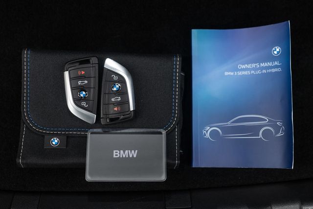 2024 BMW 3 Series 330e xDrive Plug-In Hybrid - 22956401 - 48