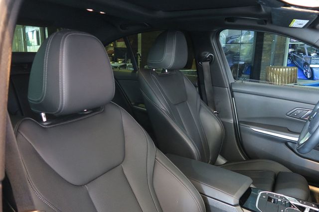 2024 BMW 3 Series 330i - 22995930 - 5