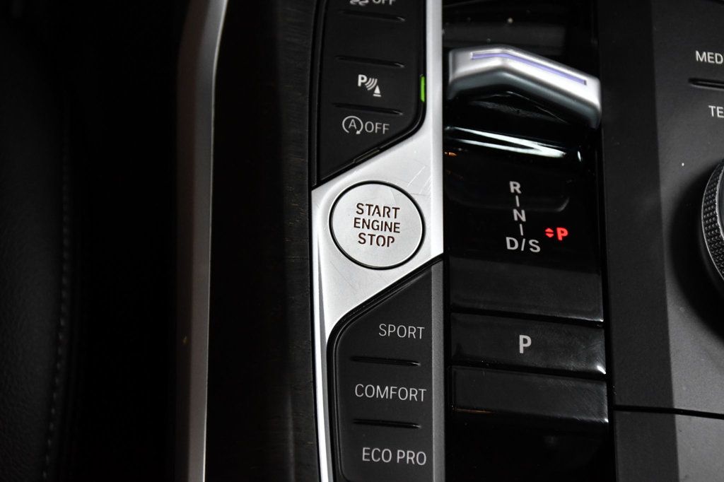 2024 BMW 3 Series 330i - 22894813 - 27