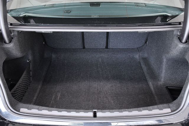 2024 BMW 3 Series 330i - 22943178 - 12