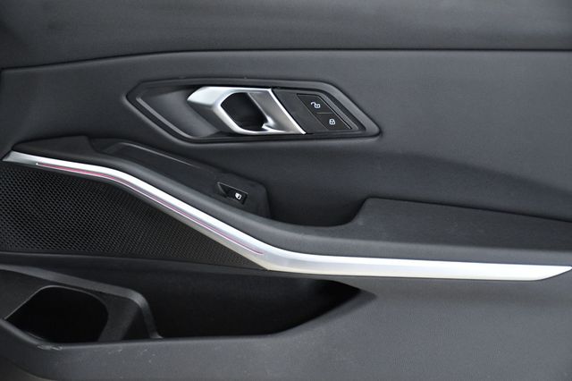 2024 BMW 3 Series 330i - 22943178 - 17