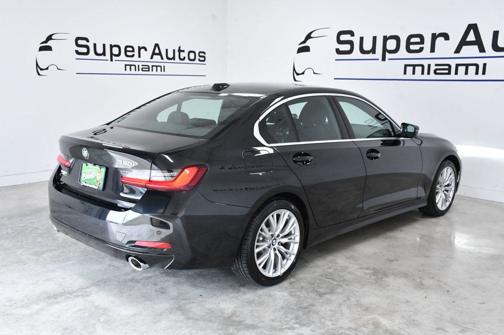 2024 BMW 3 Series 330i - 22943178 - 3