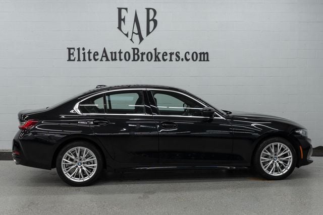 2024 BMW 3 Series 330i xDrive - 22620518 - 3