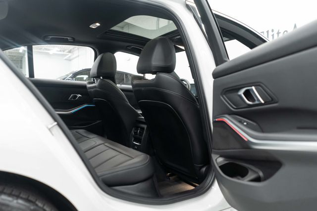 2024 BMW 3 Series 330i xDrive - 22955060 - 12