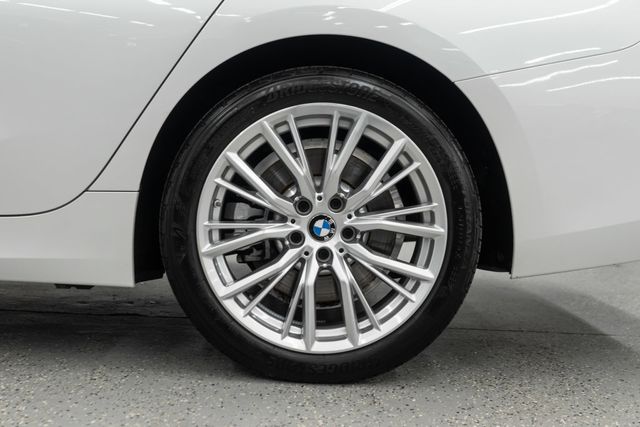 2024 BMW 3 Series 330i xDrive - 22955060 - 34