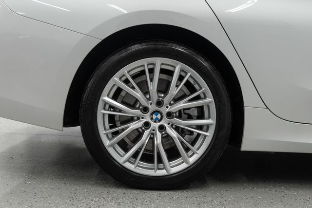 2024 BMW 3 Series 330i xDrive - 22955060 - 35