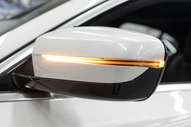 2024 BMW 3 Series 330i xDrive - 22955060 - 46