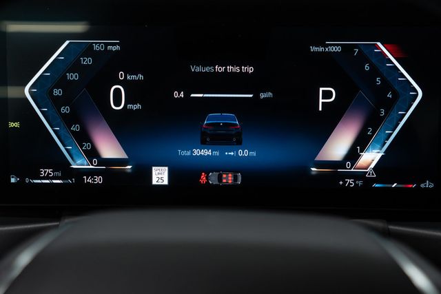 2024 BMW 3 Series 330i xDrive - 23029269 - 17