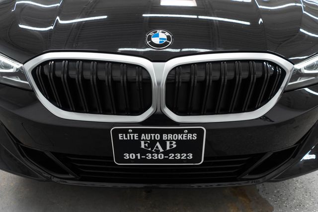 2024 BMW 3 Series 330i xDrive - 23029269 - 40
