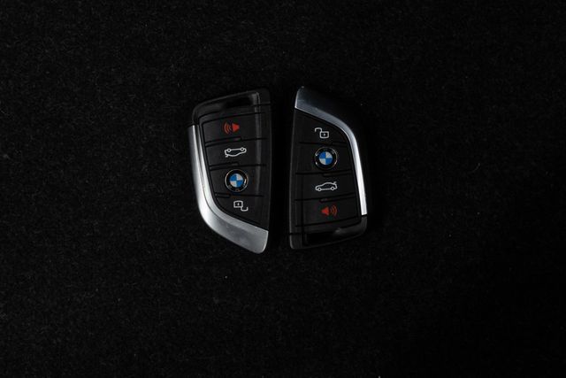 2024 BMW 3 Series 330i xDrive - 23029269 - 48