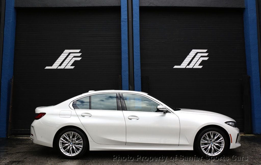 2024 BMW 3 Series 330i xDrive - 22925943 - 0