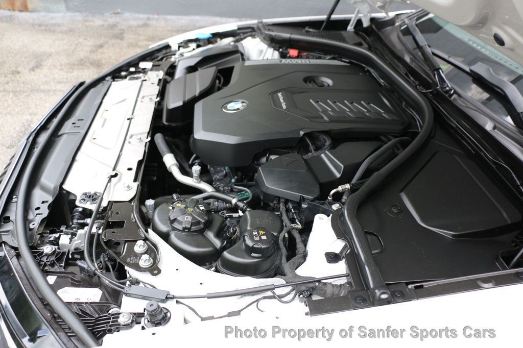 2024 BMW 3 Series 330i xDrive - 22925943 - 12