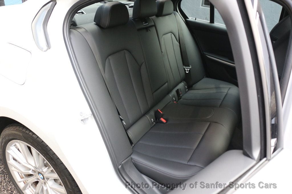2024 BMW 3 Series 330i xDrive - 22925943 - 32