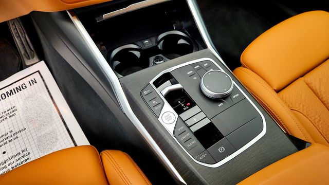 2024 BMW 3 Series 330i xDrive w/ M Sport, Premium, Shadowline & Harman Kardon - 23091685 - 15