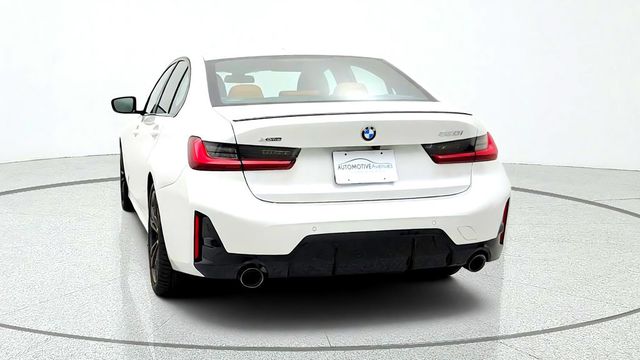 2024 BMW 3 Series 330i xDrive w/ M Sport, Premium, Shadowline & Harman Kardon - 23091685 - 5