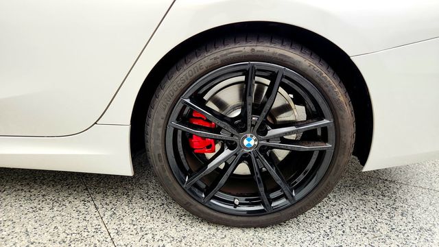 2024 BMW 3 Series 330i xDrive w/ M Sport, Premium, Shadowline & Harman Kardon - 23091685 - 8