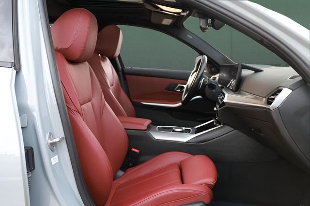 2024 BMW 3 Series M340i xDrive - 23055873 - 28