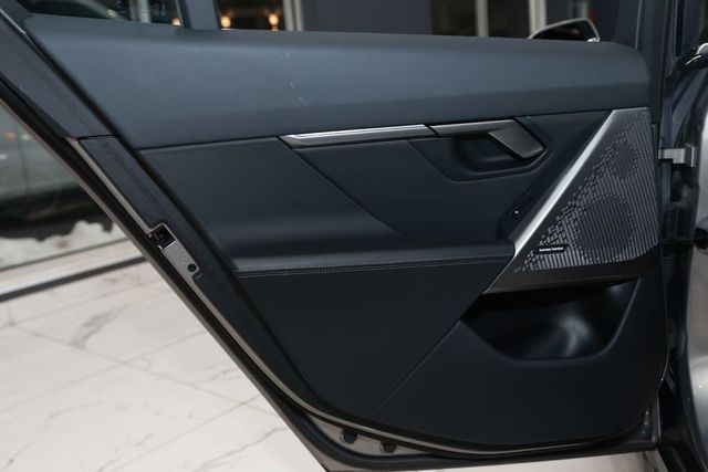 2024 BMW 5 Series 530i - 22982190 - 19