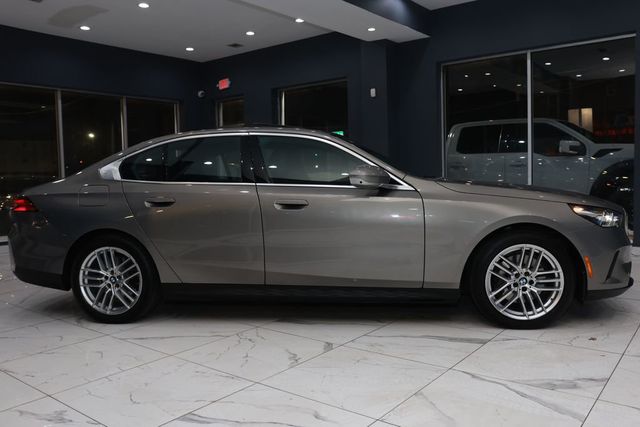 2024 BMW 5 Series 530i - 22982190 - 8