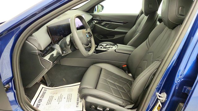 2024 BMW 5 Series 530i Sedan w/ 20'' Wheels & Convenience Pkg - 23079094 - 18