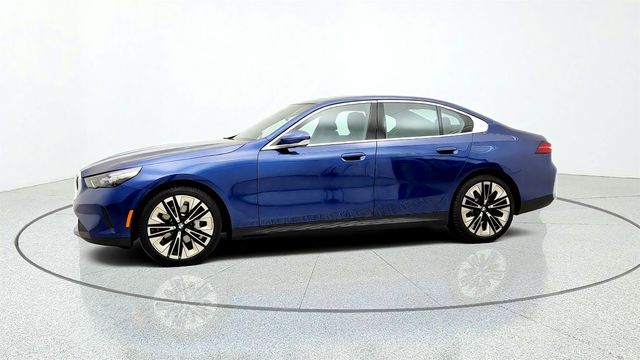 2024 BMW 5 Series 530i Sedan w/ 20'' Wheels & Convenience Pkg - 23079094 - 7