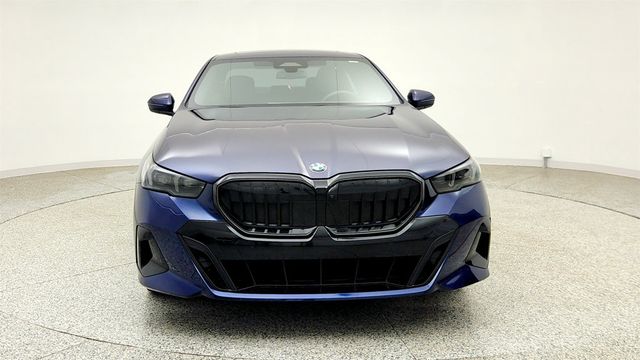 2024 BMW 5 Series 530i w/ M Sport Pro Pkg, Luxury Seating & Premium Pkg - 23039520 - 1