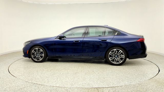 2024 BMW 5 Series 530i w/ M Sport Pro Pkg, Luxury Seating & Premium Pkg - 23039520 - 7