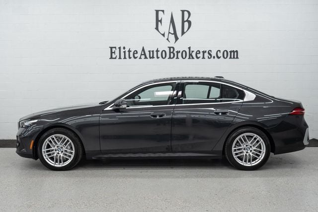 2024 BMW 5 Series 530i xDrive - 22769542 - 1