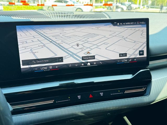 2024 BMW 5 Series 530i xDrive - 22962469 - 11