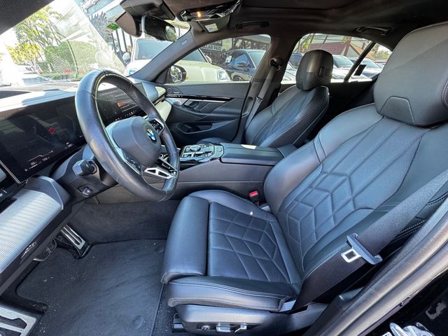 2024 BMW 5 Series 530i xDrive - 22962469 - 7