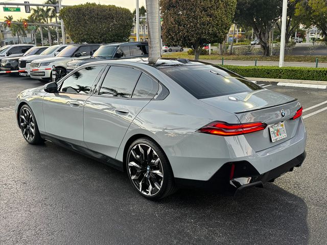2024 BMW 5 Series 540i xDrive - 22950045 - 4