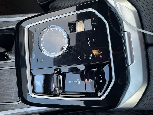 2024 BMW 7 Series 740i - 23003343 - 9