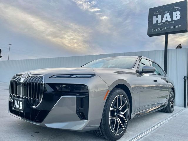 2024 BMW 7 Series 740i - 23003343 - 4