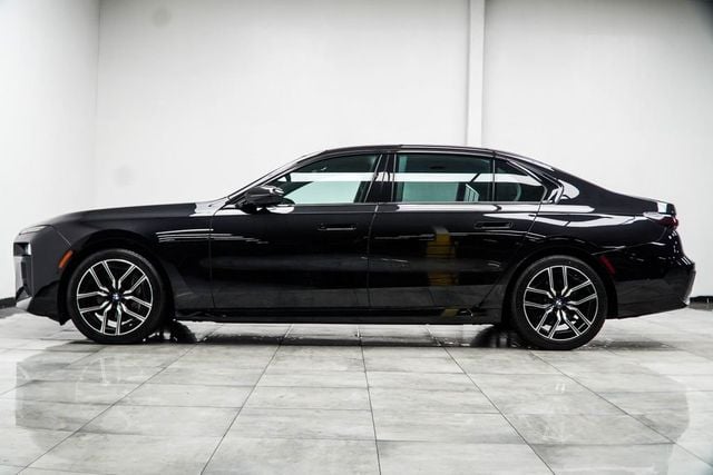 2024 BMW 7 Series 740i - 23057431 - 11