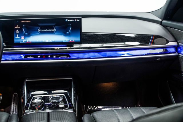 2024 BMW 7 Series 740i - 23057431 - 25