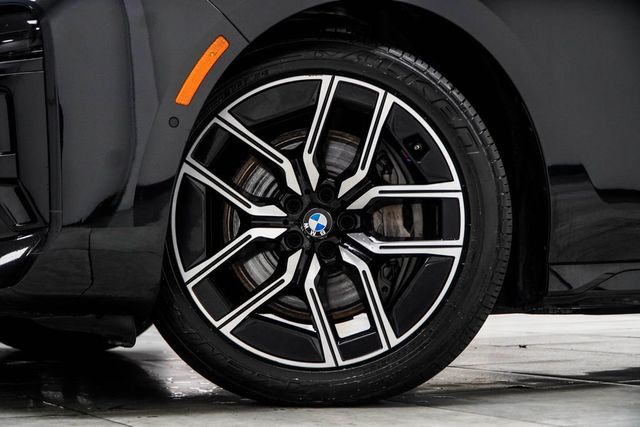 2024 BMW 7 Series 740i - 23057431 - 5