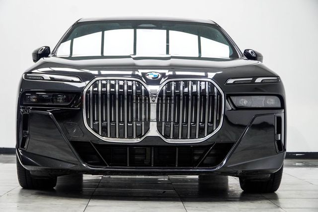 2024 BMW 7 Series 740i - 23057431 - 7