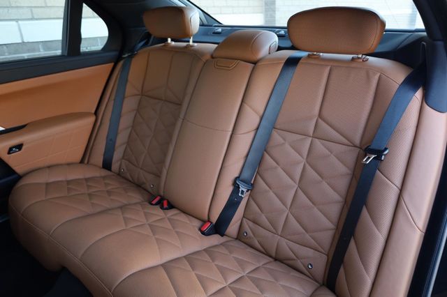 2024 BMW 7 Series 740i - 23015952 - 21