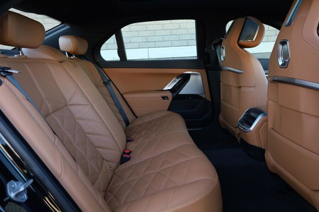 2024 BMW 7 Series 740i - 23015952 - 25
