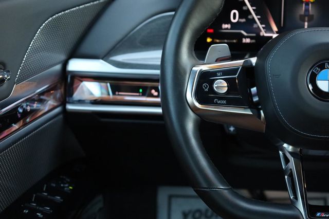 2024 BMW 7 Series 740i - 23015952 - 37