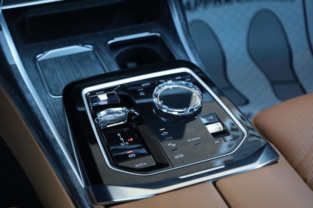 2024 BMW 7 Series 740i - 23015952 - 64