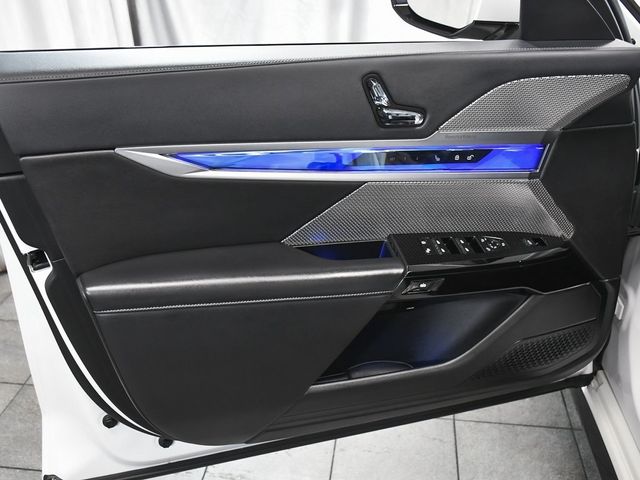 2024 BMW 7 Series 740i xDrive - 22949559 - 9