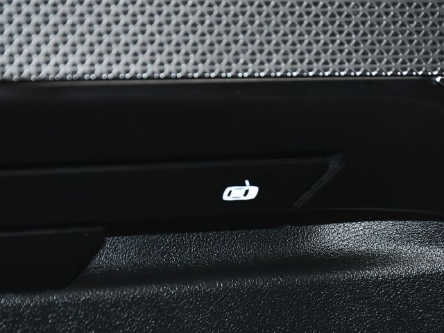 2024 BMW 7 Series 740i xDrive - 22949559 - 19