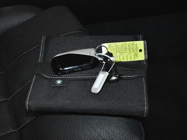 2024 BMW 7 Series 740i xDrive - 22949559 - 90