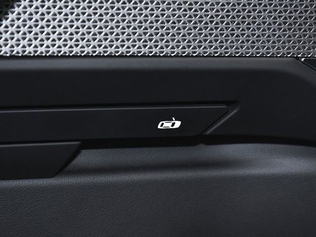 2024 BMW 7 Series 740i xDrive - 22953667 - 18