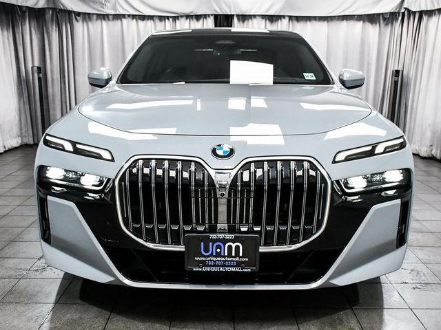 2024 BMW 7 Series 740i xDrive - 22953667 - 1