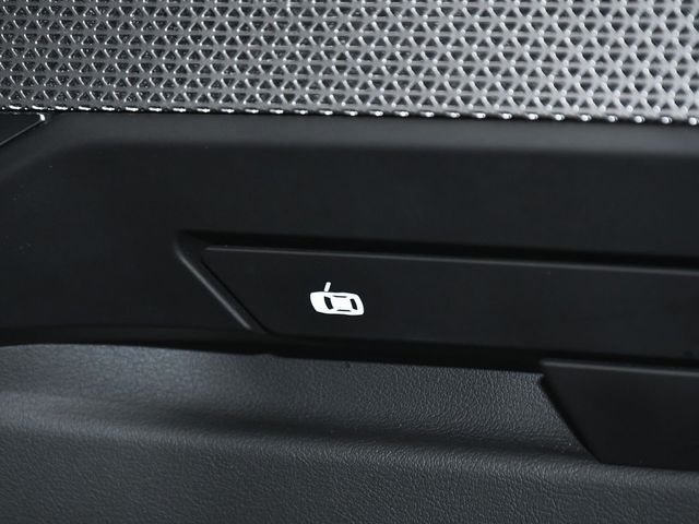 2024 BMW 7 Series 740i xDrive - 22953667 - 26